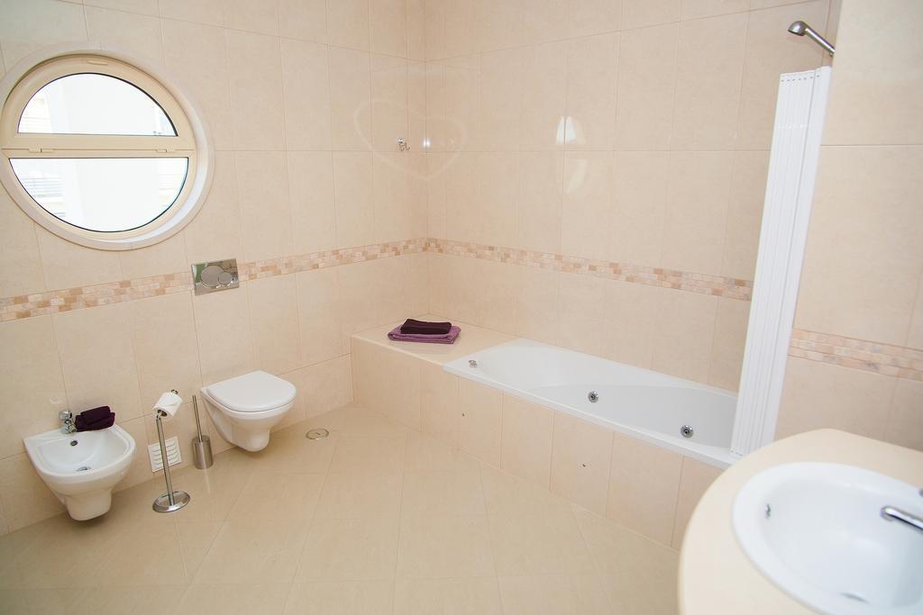 Sea View Penthouse In Albufeira Apartment Cameră foto